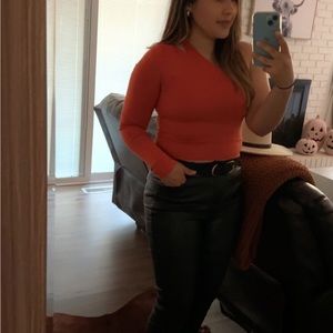 CHOOSE YOU ONE-SHOULDER LONG SLEEVE TOP